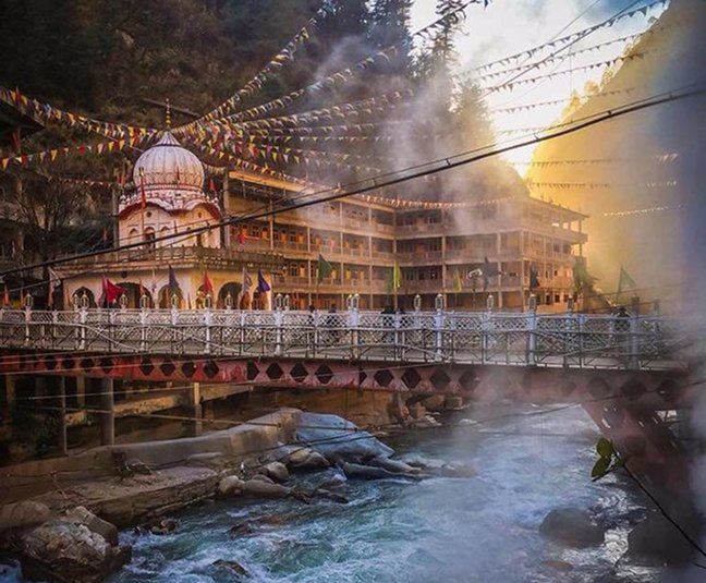 Manali to Manikaran Sharing taxi service